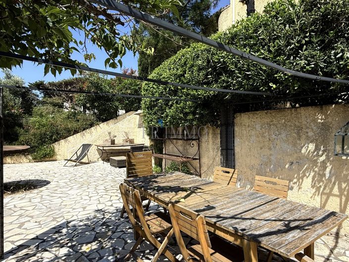 Image No.6-4 Bed House for sale