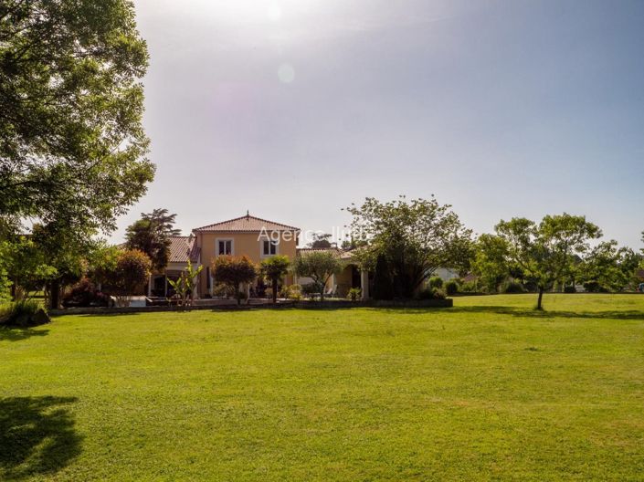 Image No.3-4 Bed House for sale
