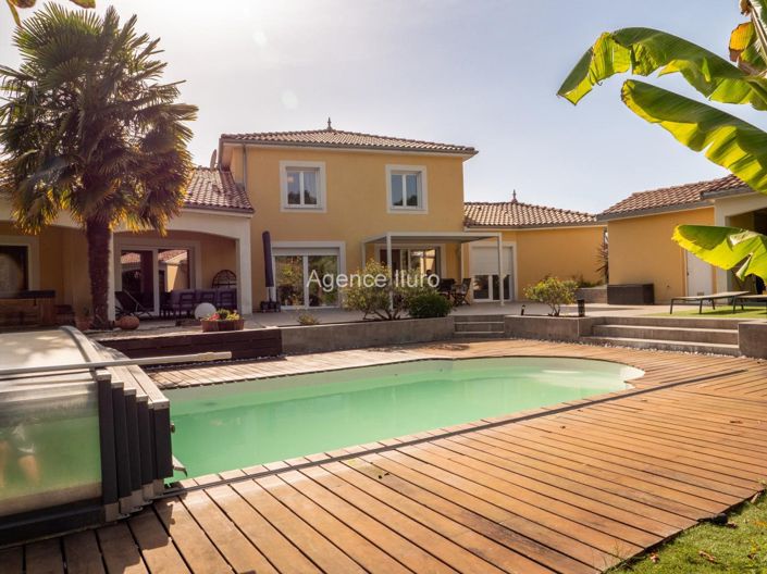 Image No.5-4 Bed House for sale