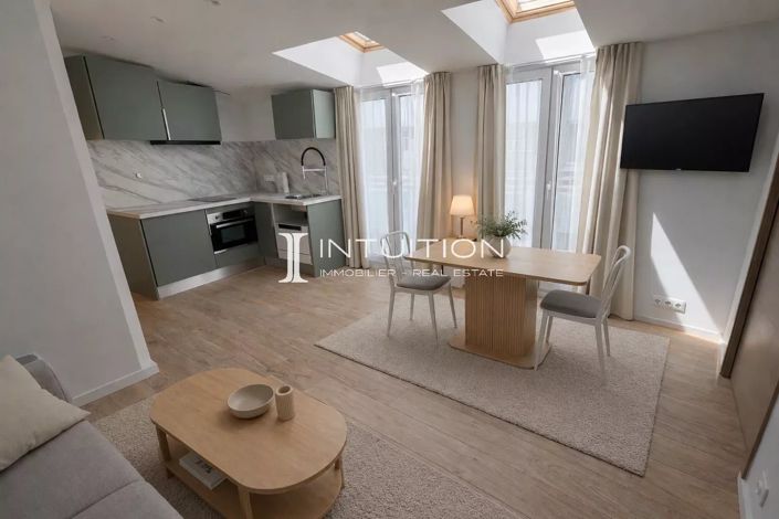 Image No.3-Maison de 1 chambre à vendre à Cannes