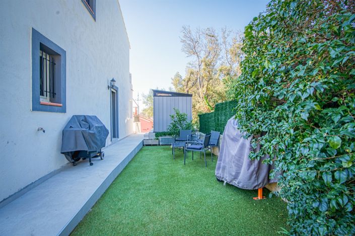 Image No.3-4 Bed House for sale