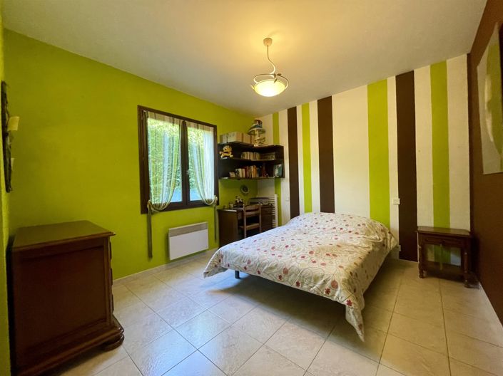 Image No.7-4 Bed House for sale