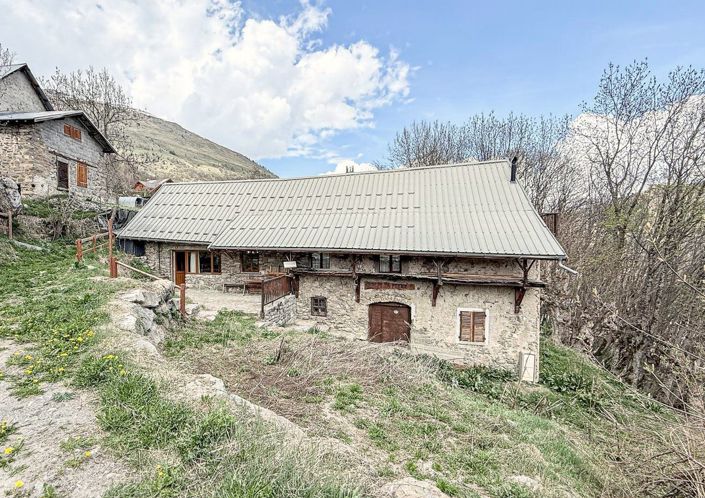 Image No.9-7 Bed House for sale