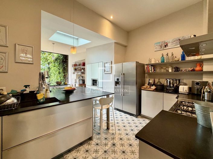 Image No.10-5 Bed House for sale