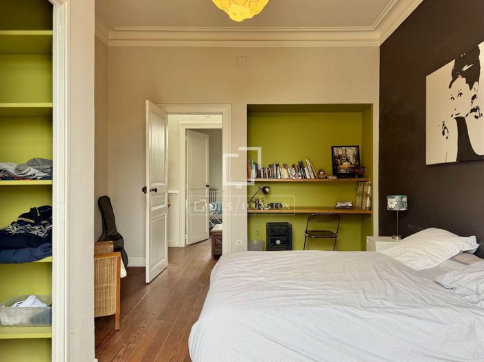 Image No.23-5 Bed House for sale