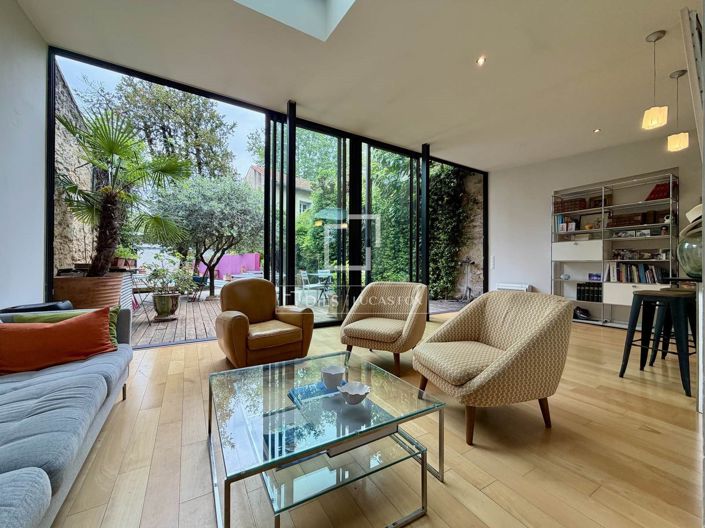 Image No.4-5 Bed House for sale