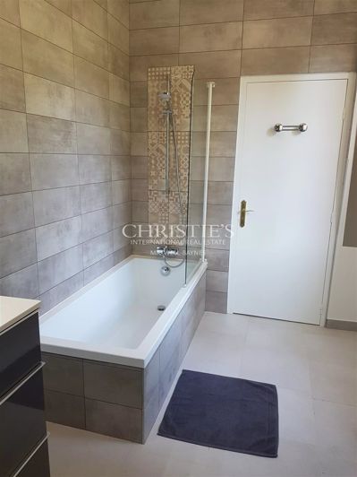 Image No.12-3 Bed House for sale