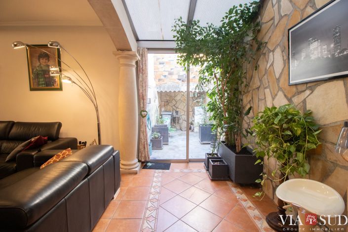 Image No.2-3 Bed House for sale