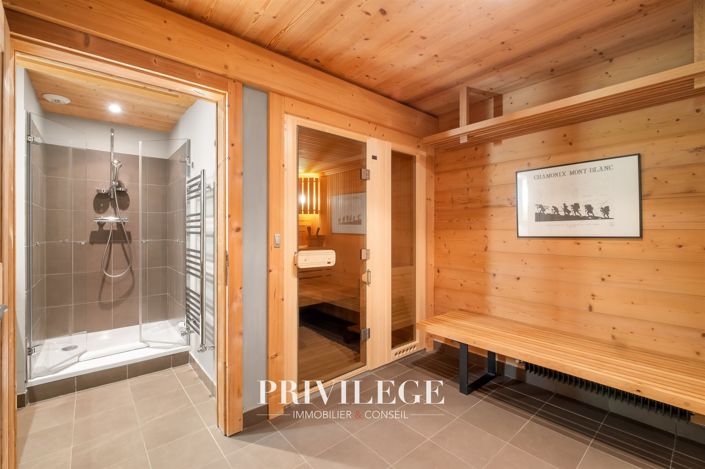 Image No.20-4 Bed House for sale