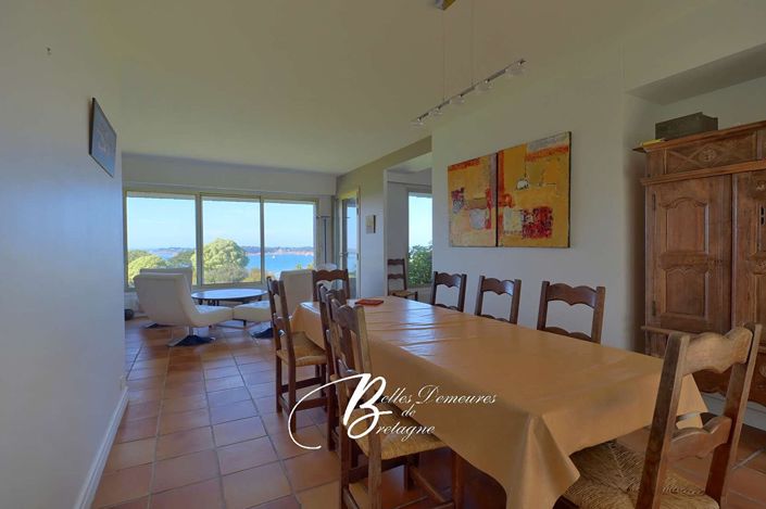 Image No.6-5 Bed House for sale
