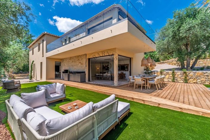 Image No.16-5 Bed House for sale