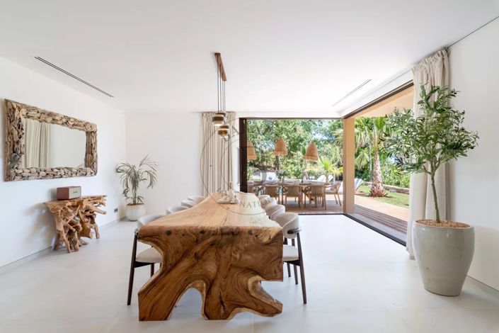 Image No.5-5 Bed House for sale