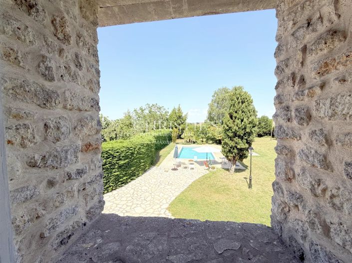 Image No.23-8 Bed House for sale