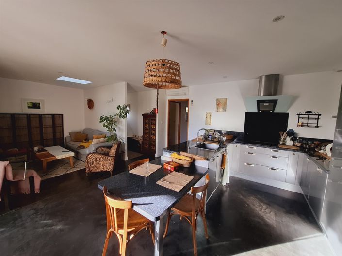 Image No.3-3 Bed House for sale