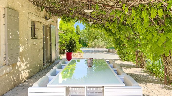 Image No.17-5 Bed House for sale