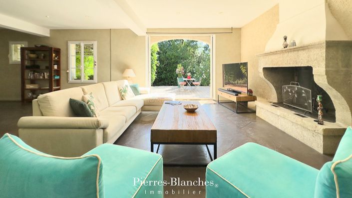 Image No.3-5 Bed House for sale