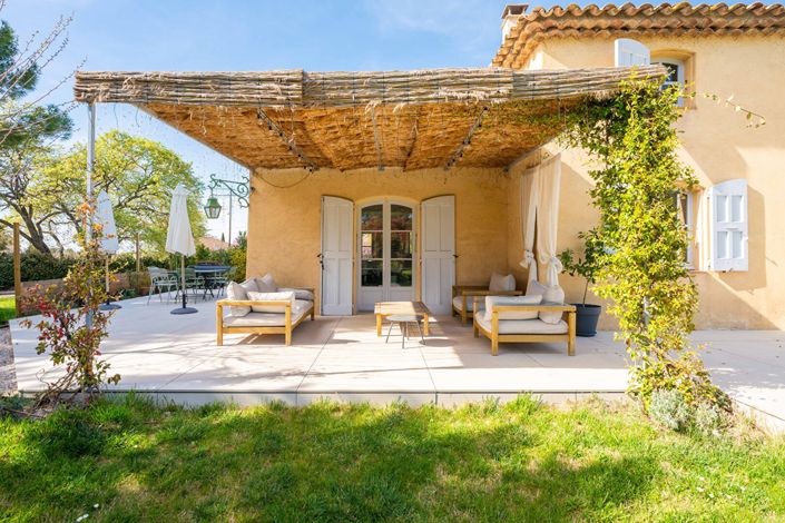 Image No.4-6 Bed House for sale