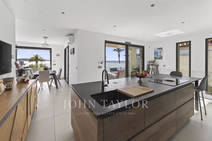 Image No.12-3 Bed House for sale