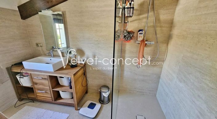 Image No.9-4 Bed House for sale