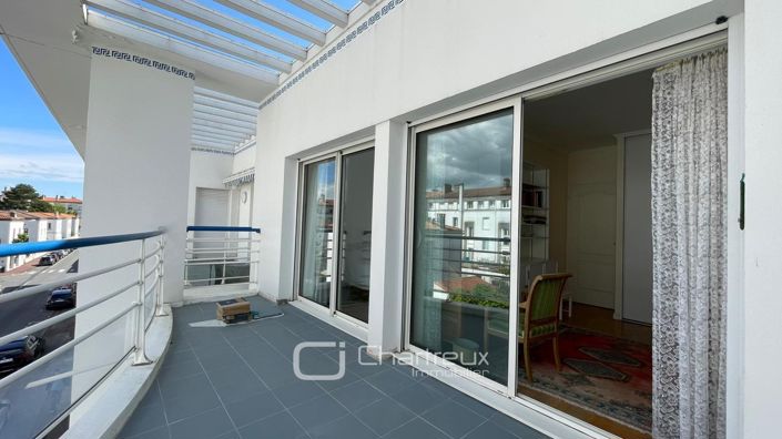 Image No.13-2 Bed Apartment for sale