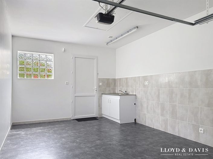 Image No.16-3 Bed House for sale