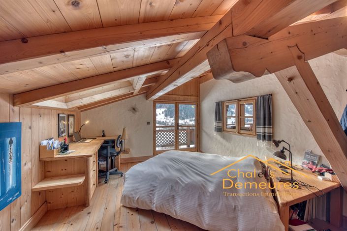 Image No.8-4 Bed House for sale