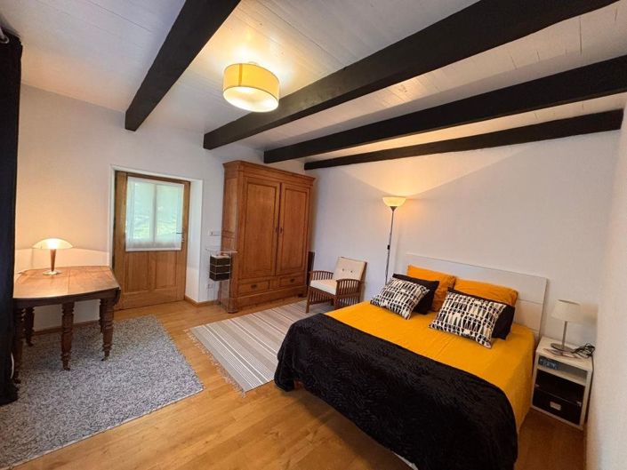 Image No.20-4 Bed House for sale