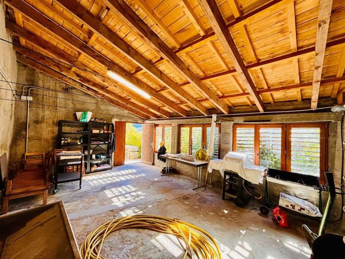 Image No.26-4 Bed House for sale