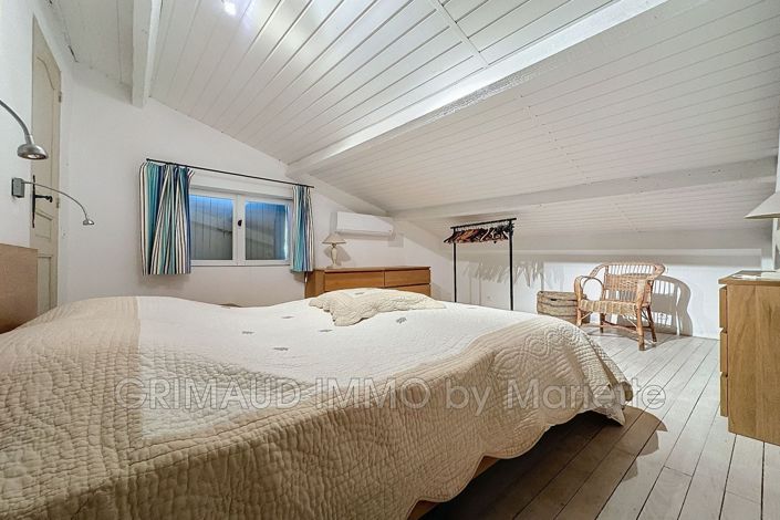 Image No.20-6 Bed House for sale