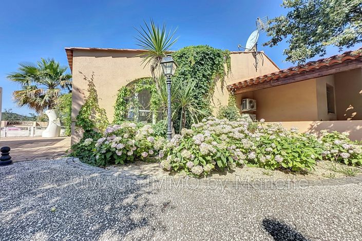 Image No.3-6 Bed House for sale