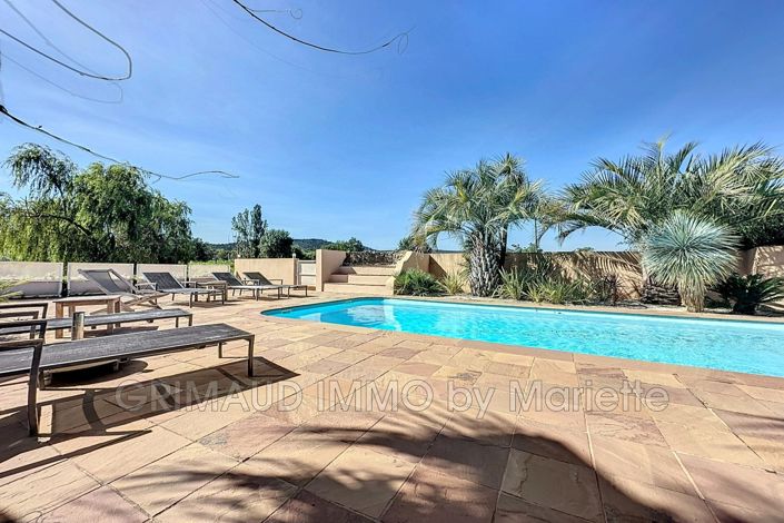 Image No.6-6 Bed House for sale