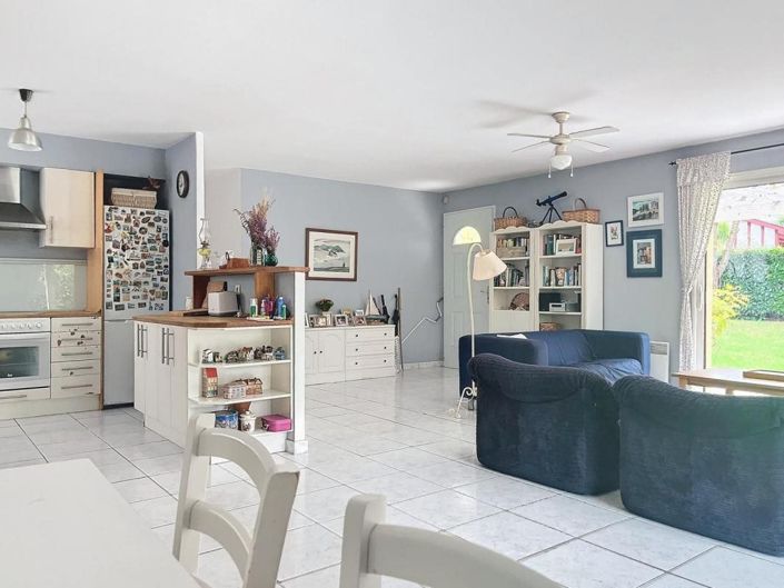 Image No.3-3 Bed House for sale