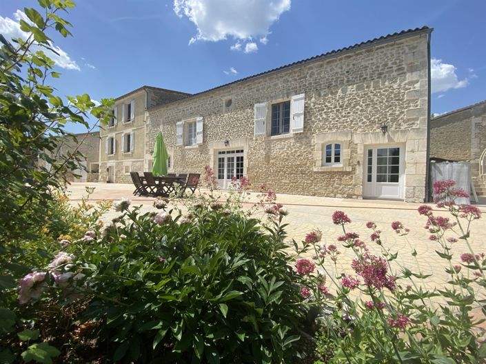 Image No.11-Maison de 6 chambres à vendre à Asnières-sur-Nouère
