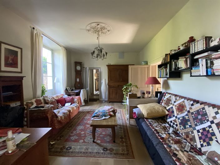 Image No.6-4 Bed House for sale