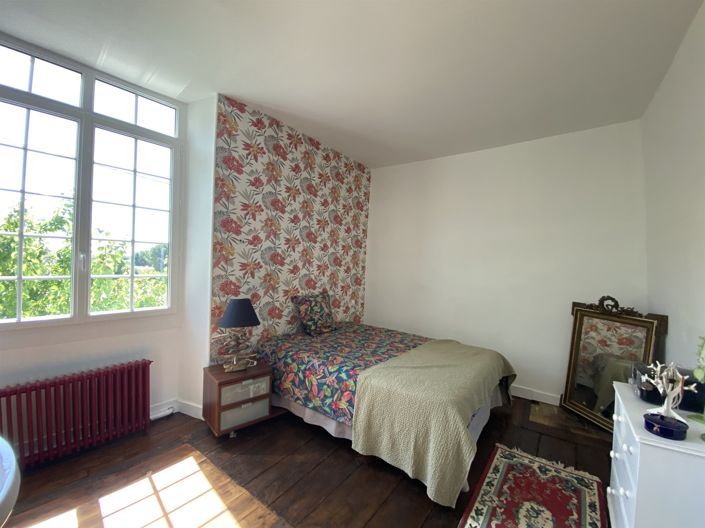 Image No.8-4 Bed House for sale
