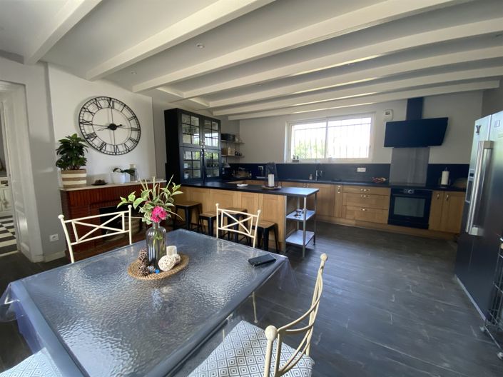 Image No.2-3 Bed House for sale