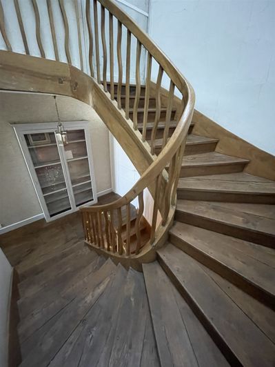 Image No.11-7 Bed House for sale