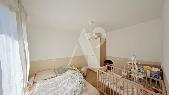 Image No.14-3 Bed House for sale