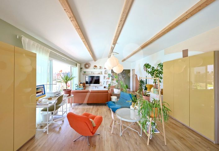 Image No.2-3 Bed House for sale
