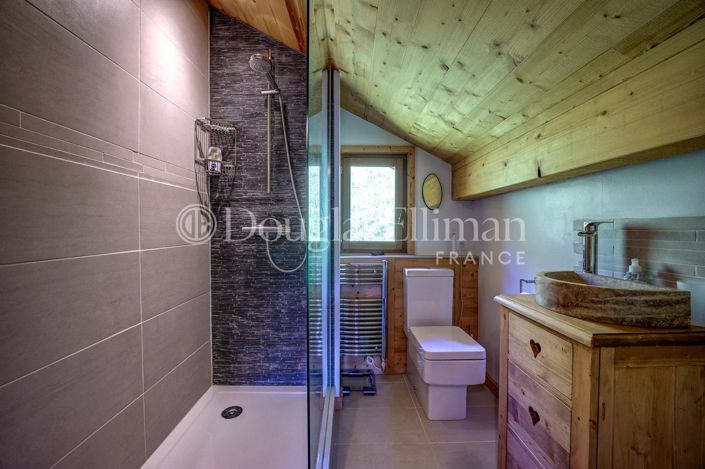 Image No.11-3 Bed House for sale