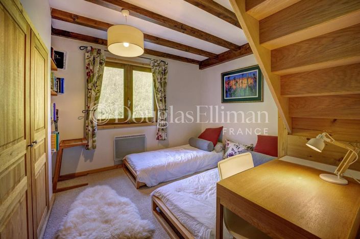 Image No.8-3 Bed House for sale