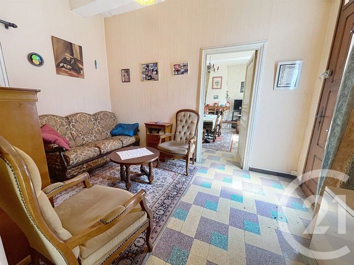 Image No.6-3 Bed House for sale