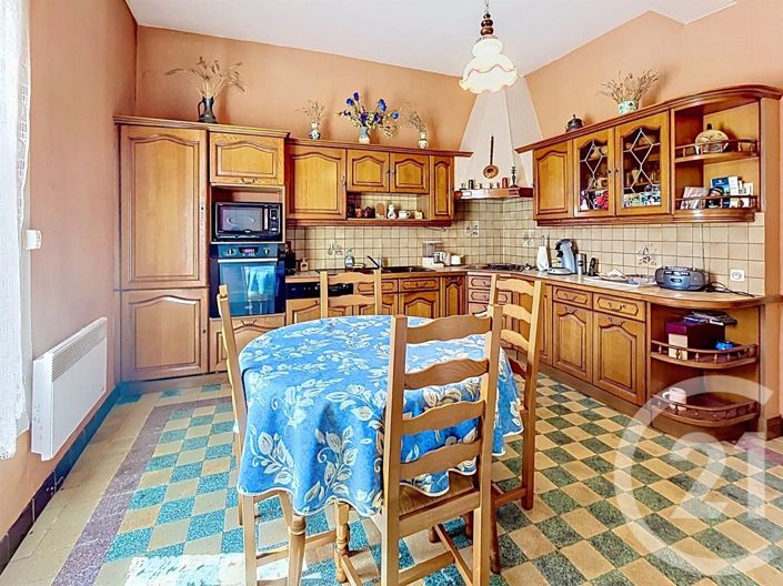 Image No.8-3 Bed House for sale