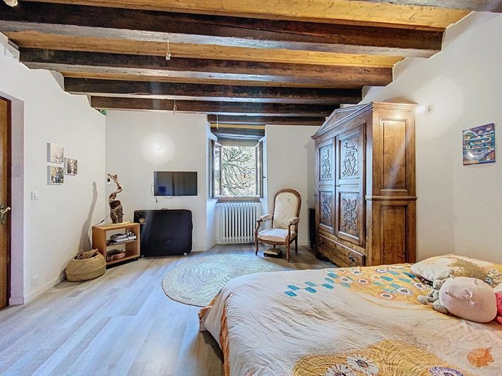Image No.6-5 Bed House for sale