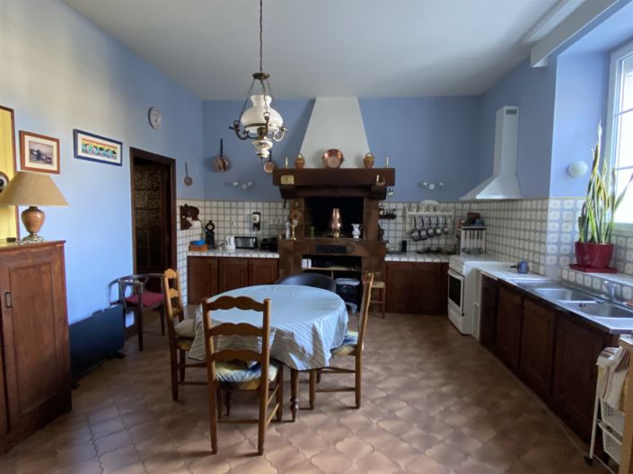 Image No.3-6 Bed House for sale