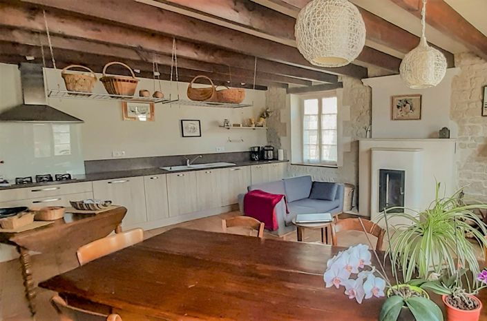 Image No.6-4 Bed House for sale