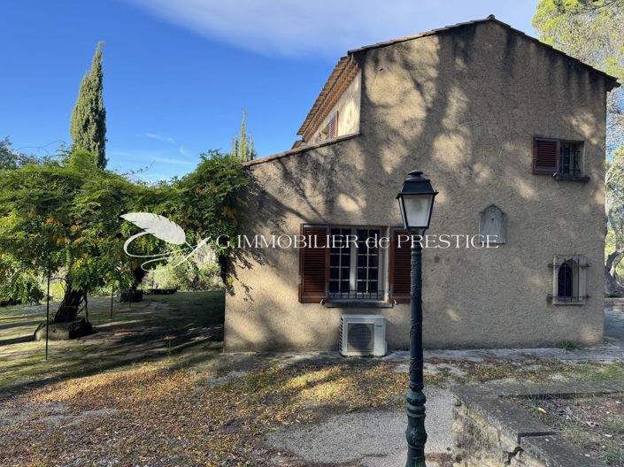 Image No.10-4 Bed House for sale