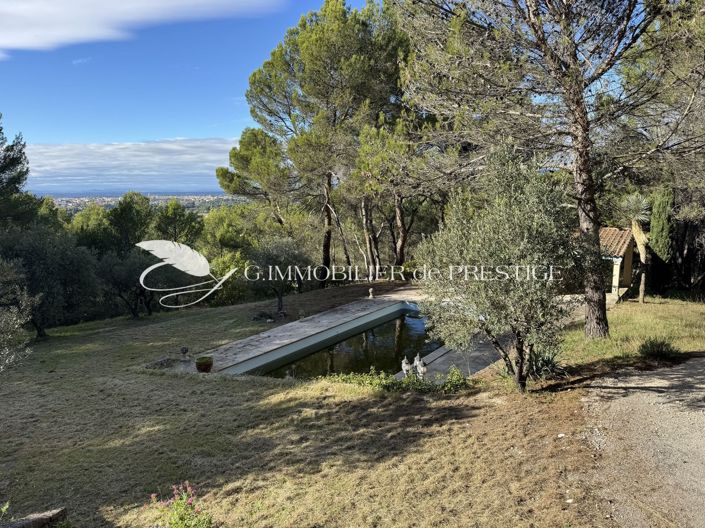 Image No.2-4 Bed House for sale