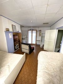 az1m904n5t8houtq7