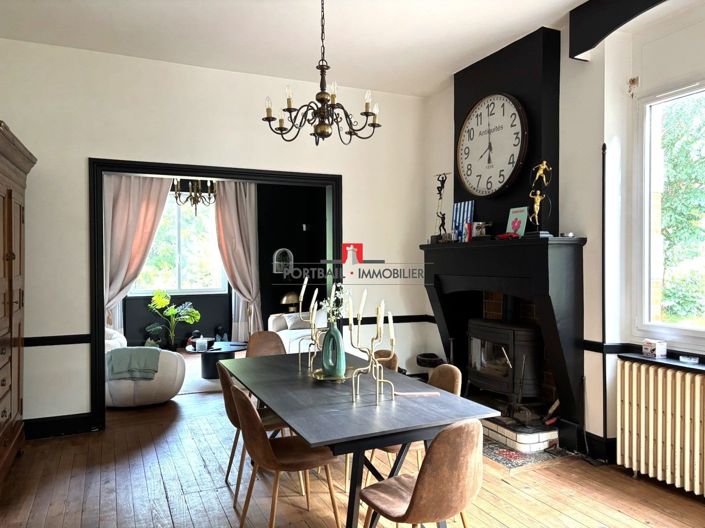 Image No.6-5 Bed House for sale
